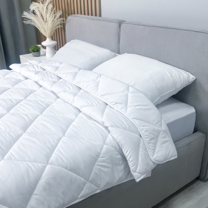 Одеяло Vella «Basis Prime» 140x205